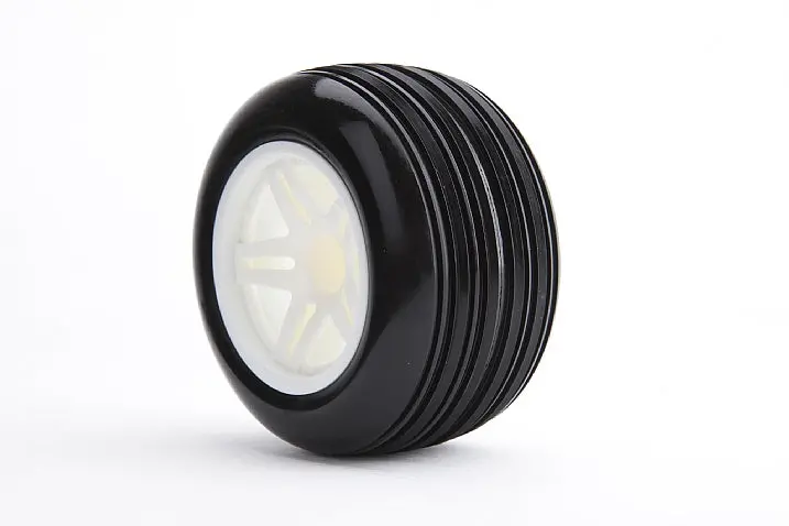 2.2" Front Straight-Line Off-Road Truck Tires – 30° Dirt Tread (2-Pack) 1