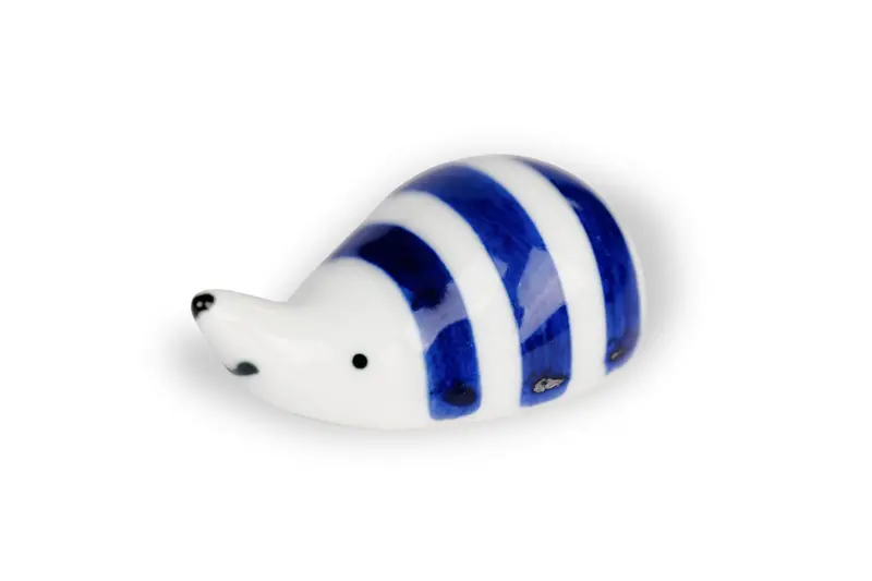 Short-Stripe Porcelain Hedgehog Brush Holder – Ceramic Artist Tool Rest 1